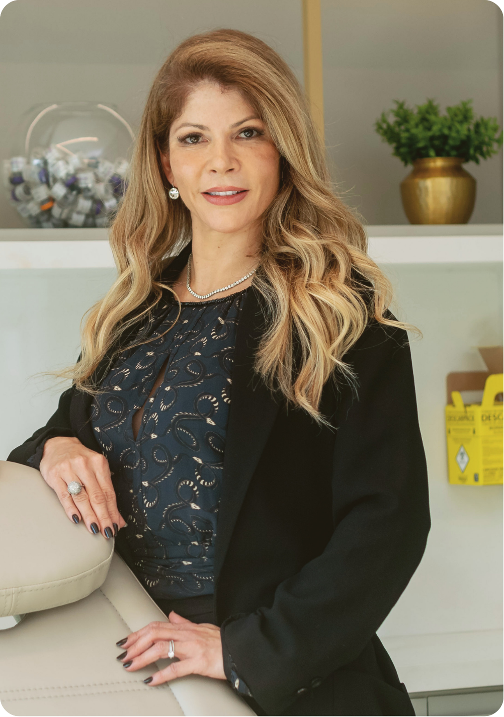 Doutora Luciana na Harmony Clinic